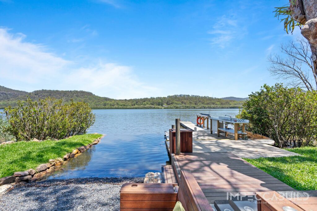 Luxury Hawkesbury River Hideout - 19